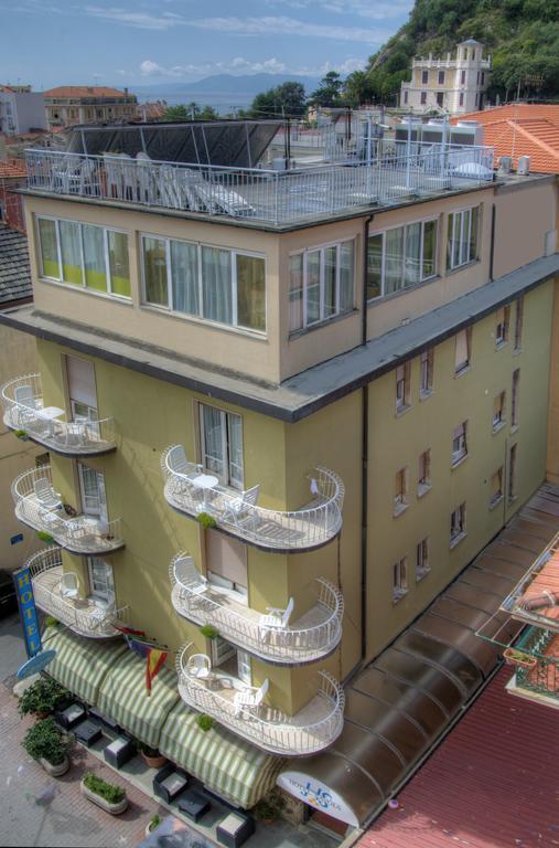 Hotel Savoia Finale Ligure