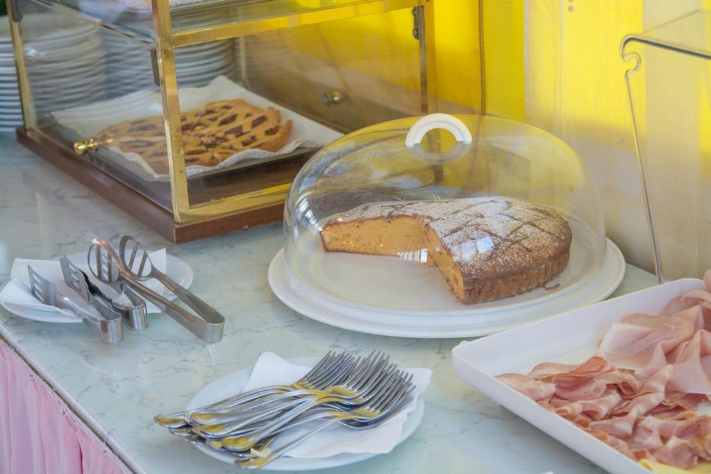 Hotel Savoia Finale Ligure